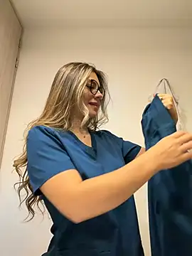 alicee16 live sex cam