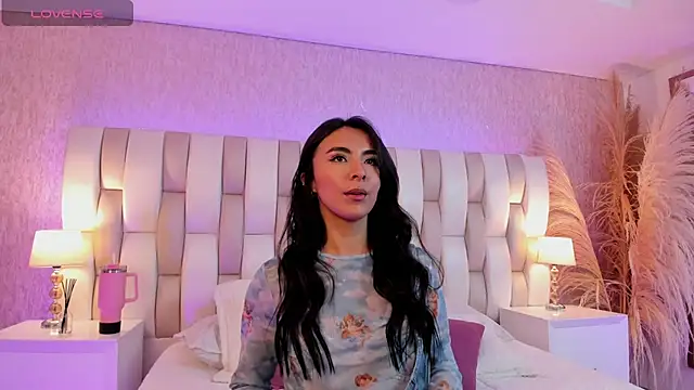 Viollet_xoxo's cam snapshot