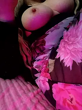 Sophie_BbC_Squirt's cam snapshot