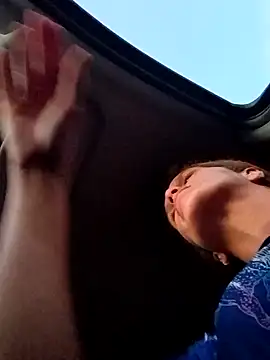 sarahkat86's cam snapshot