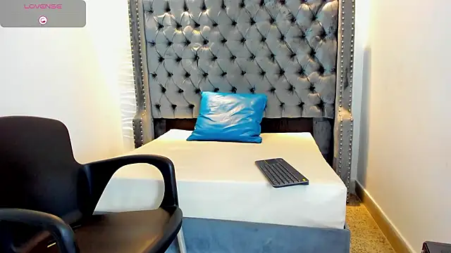 nero_reyd live sex cam