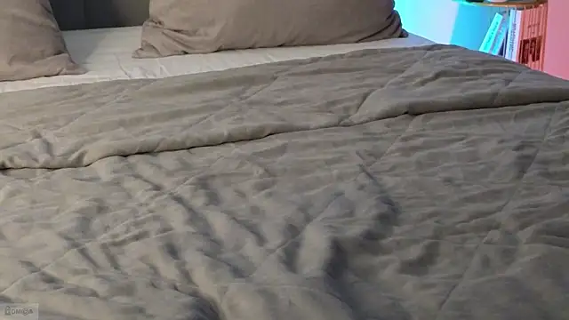 adele_armass's cam snapshot