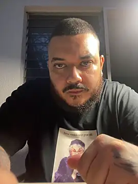 El_Titan1998 live sex cam