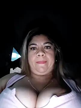 Laura-Hernandez live sex cam