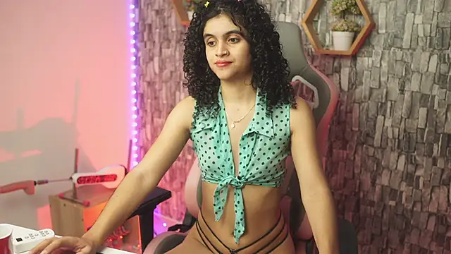 bonniie_98_'s cam snapshot