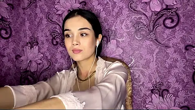 AylinBlush's cam snapshot