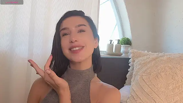 ShyColette live sex cam