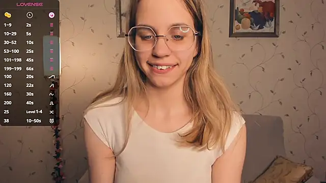 JoanBaggott live sex cam