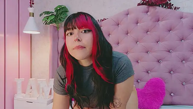 EllieNeptune_'s cam snapshot