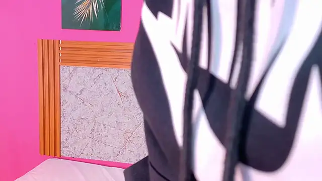 kinkyandsavage's cam snapshot