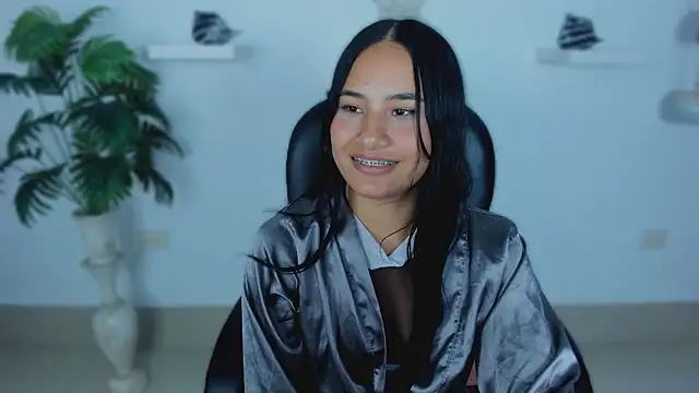 emily_yeon's cam snapshot