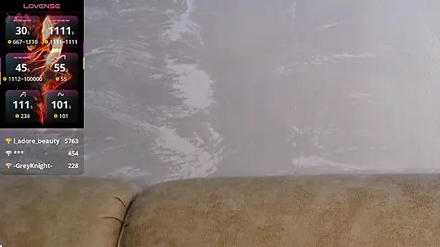 KaylaLewys's cam snapshot