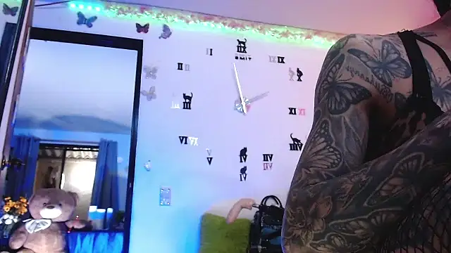 goddess_BigassCock live sex cam