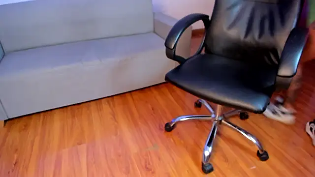 Saara_Corraless's cam snapshot