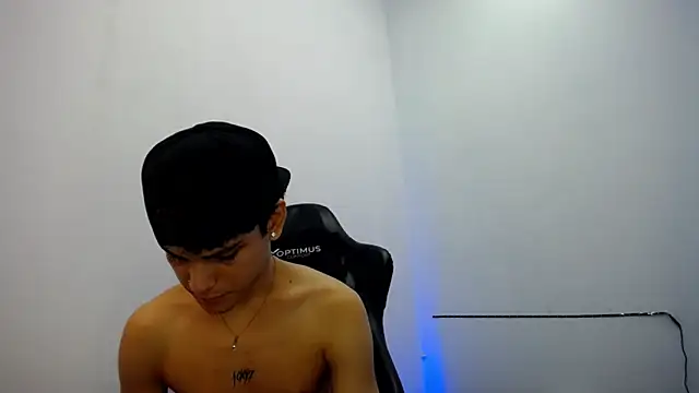 dilan_hott_'s cam snapshot