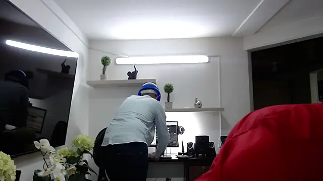 massimo_greco_'s cam snapshot