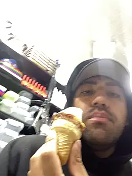 JuanZapata33 live sex cam