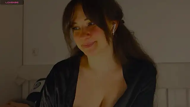 Lola_XXX_privat's cam snapshot