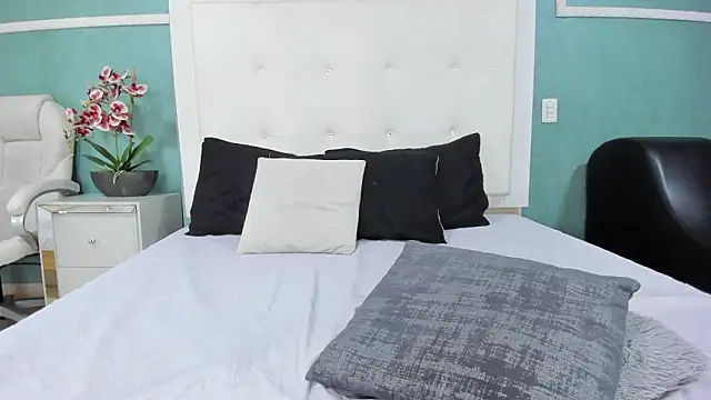 ania_gomez's cam snapshot