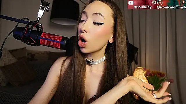 supreme_dominatrix's cam snapshot