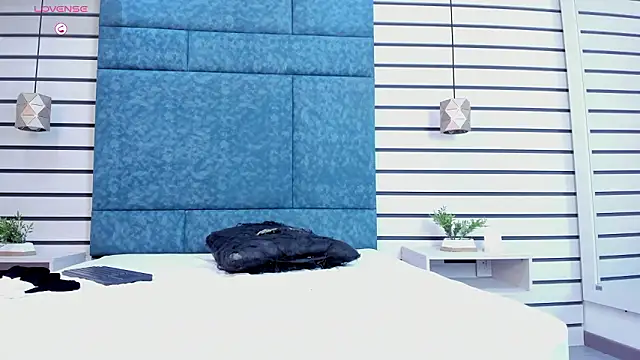 SilvanaDuran's cam snapshot