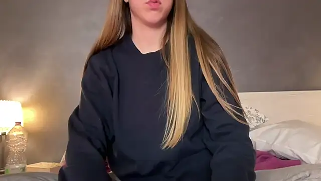 Martimartinaxx's cam snapshot