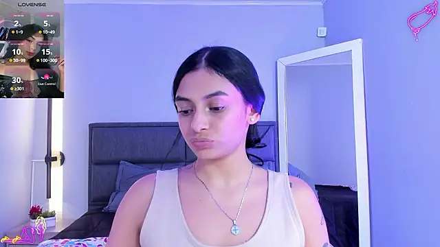 lilith_petit_'s cam snapshot