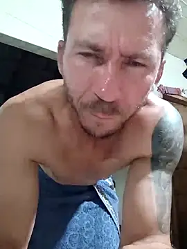 RobertoLuiz84's cam snapshot