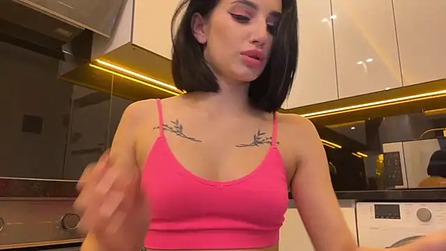BlackFox_V live sex cam