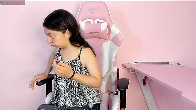 CharlotteMuller's cam snapshot