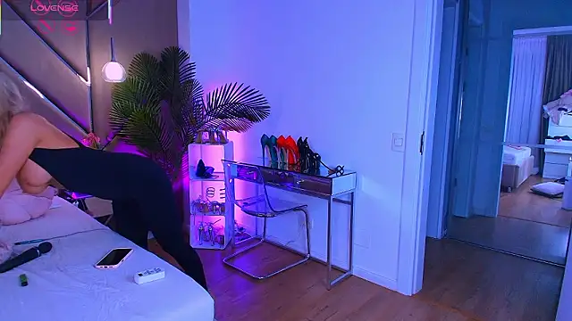 Lellie__'s cam snapshot