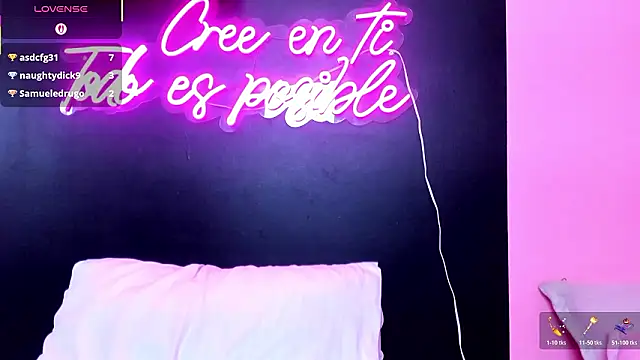 JuliethCruz_'s cam snapshot