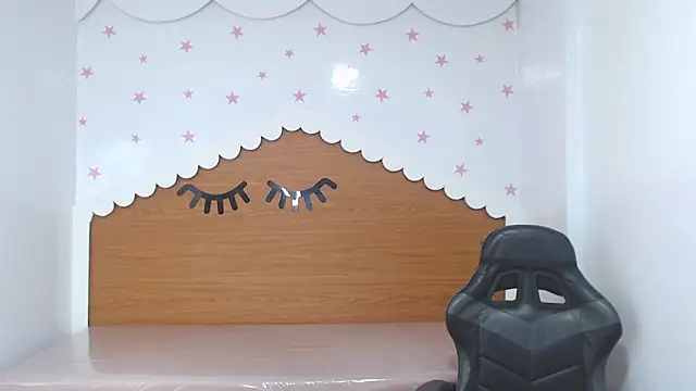 scarlett_percy_t's cam snapshot