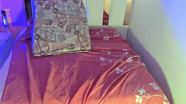 Alanna_hot3 live sex cam