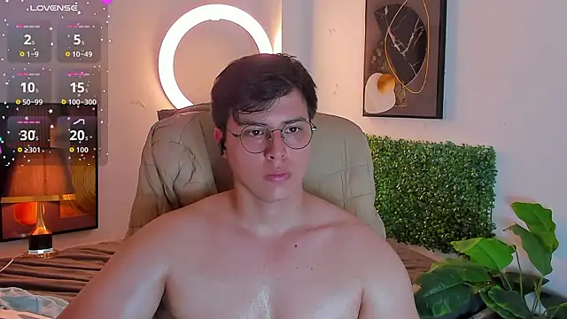 Thom_Ohtani live sex cam
