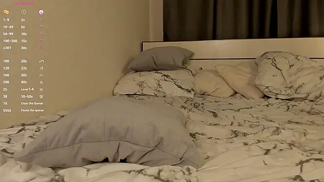 ArethaKofa live sex cam