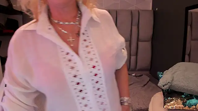 ScarletHoot_ live sex cam