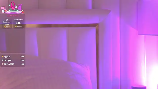 LeyaFoxhall live sex cam