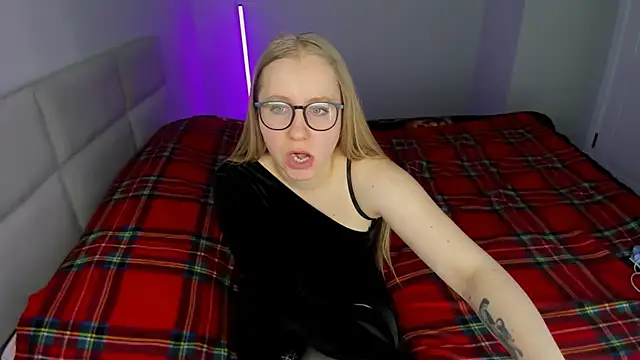 MilanaJune's cam snapshot