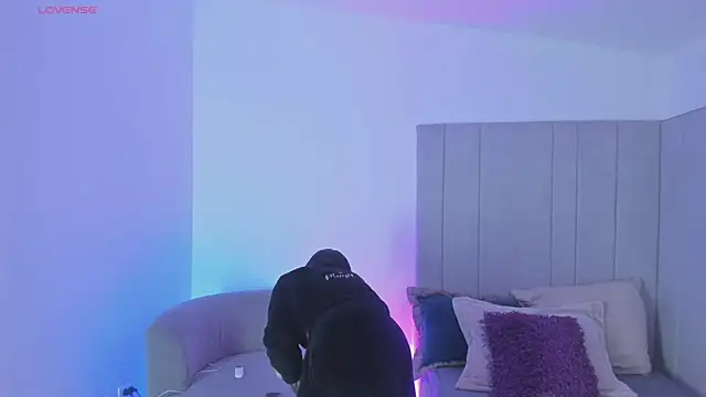 kaylarossi's cam snapshot