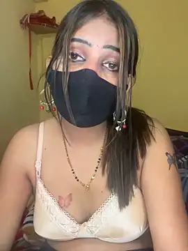 CUTI-NAINA live sex cam