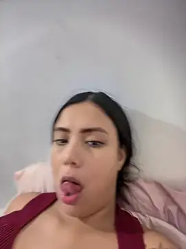 Luxee-'s cam snapshot