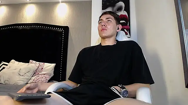 LoganFoster_ live sex cam