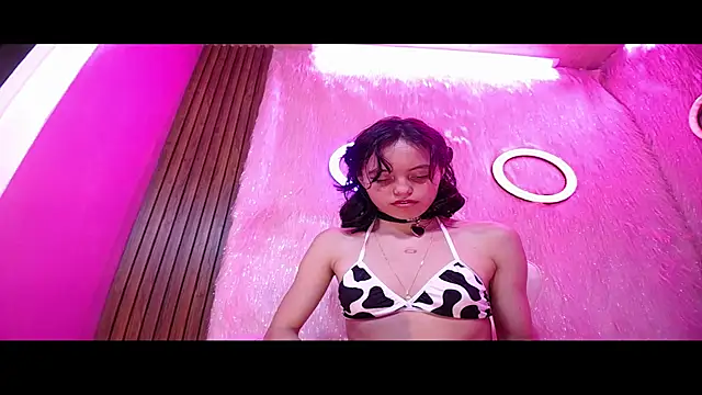 Sue_Sparkle's cam snapshot