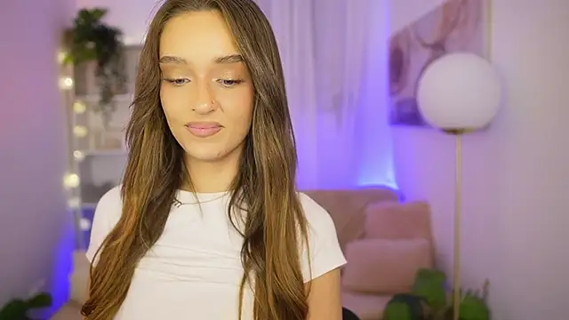 Clara_Nia live sex cam