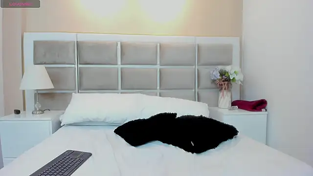 Dulce_Powl_'s cam snapshot