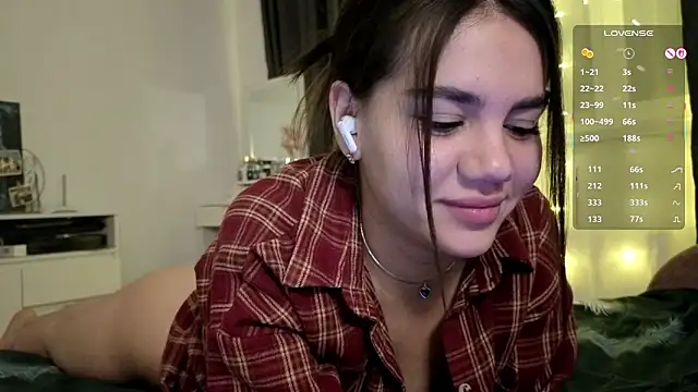 Priscillla_Cute's cam snapshot