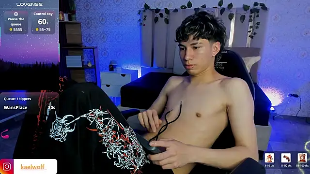 kaelwolf_tay live sex cam