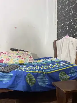 TheSexyLaura's cam snapshot