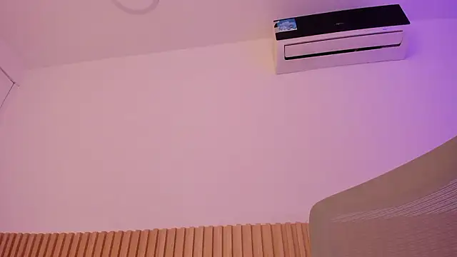 OliviaSweett's cam snapshot